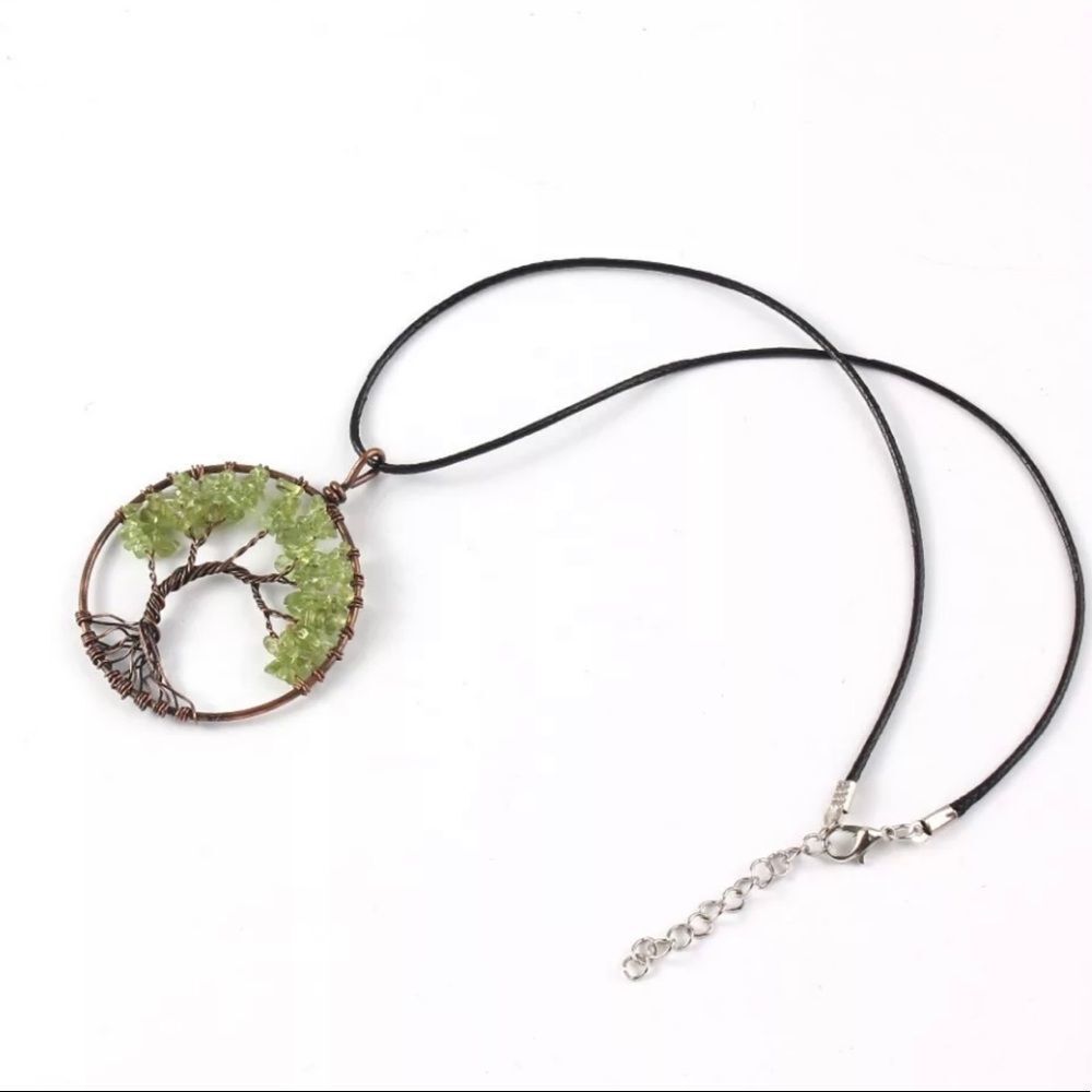 Handmade Necklaces Crystal Green Olivine Quartz Peridot Stones